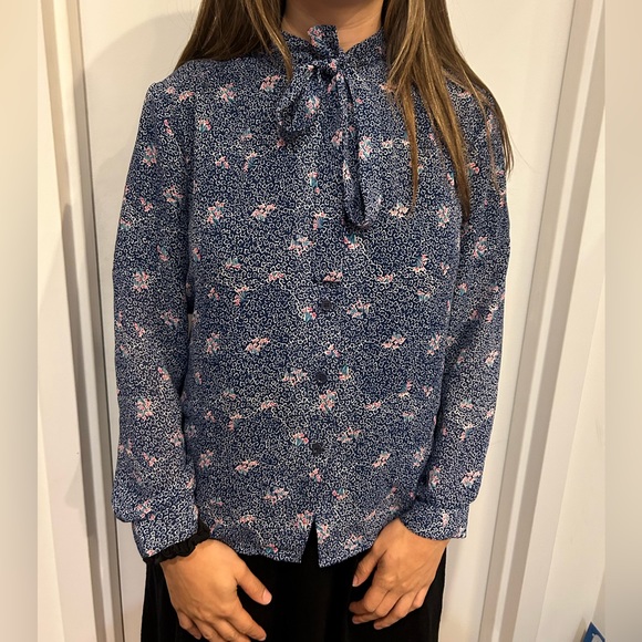Vintage blouse with bow - Picture 1 of 1